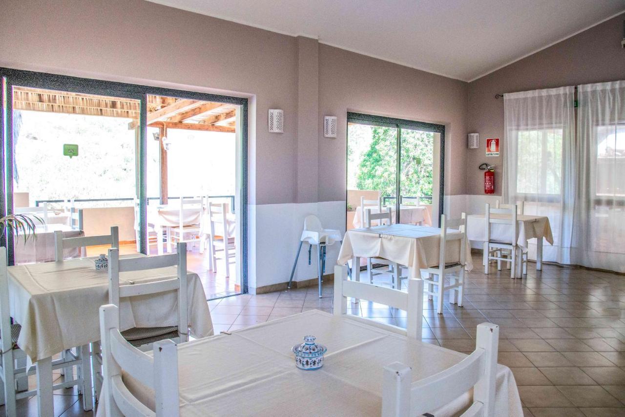 Hotel L'Oleandro Villasimius Extérieur photo