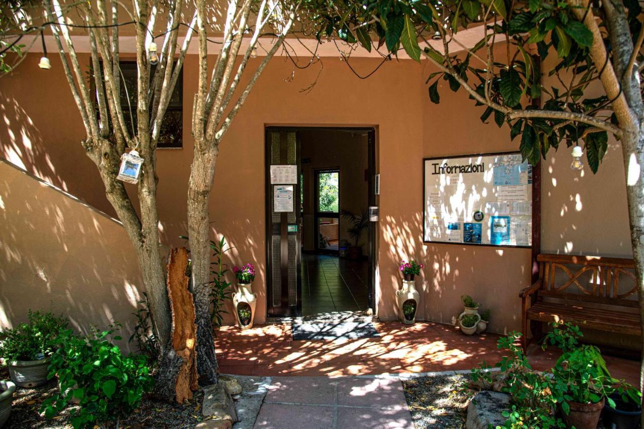 Hotel L'Oleandro Villasimius Extérieur photo